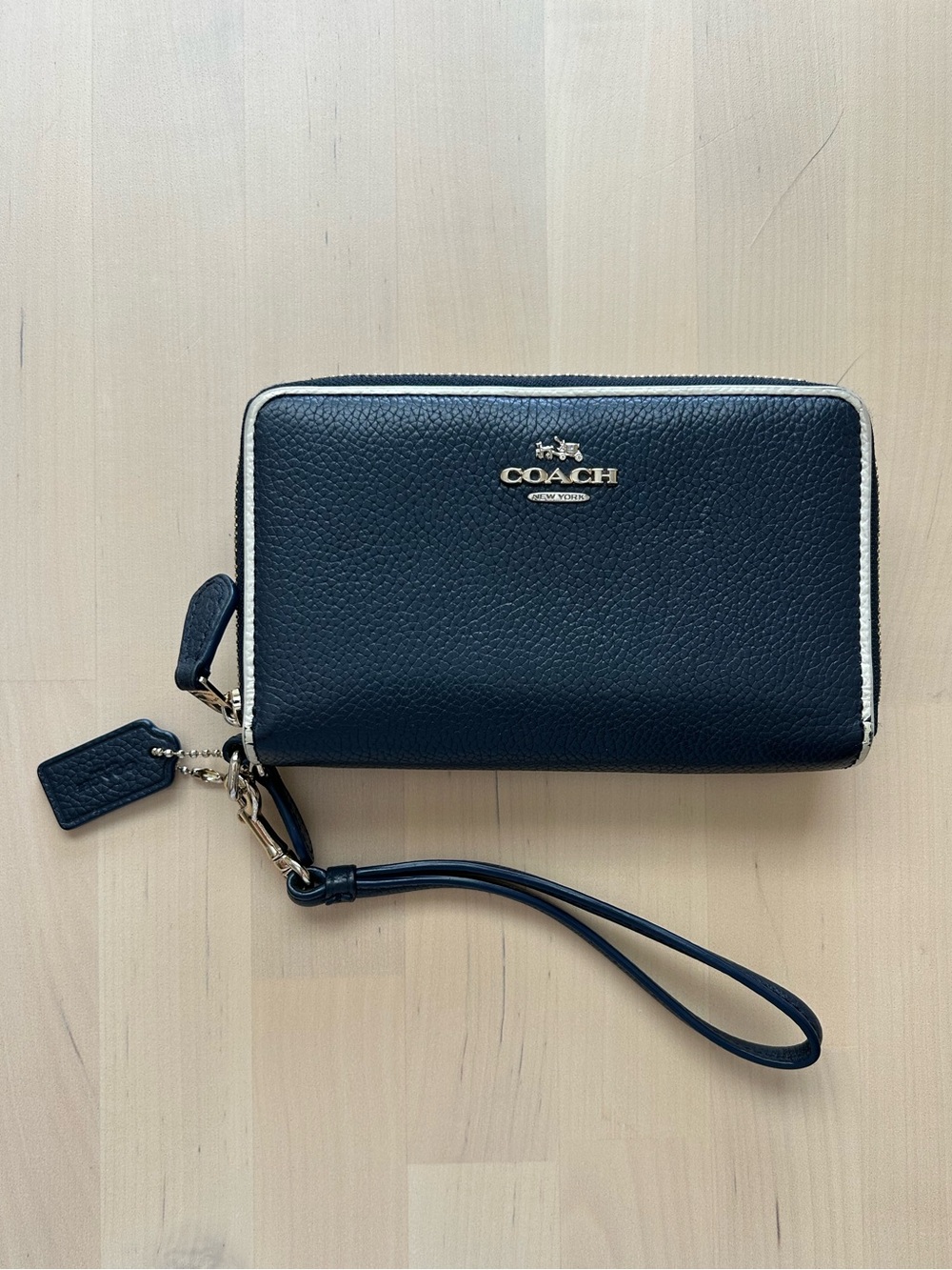 Coach Double Zip Wristlet Wallet Navy Blue Pebbled Leather Ivory Trim Gold Tone